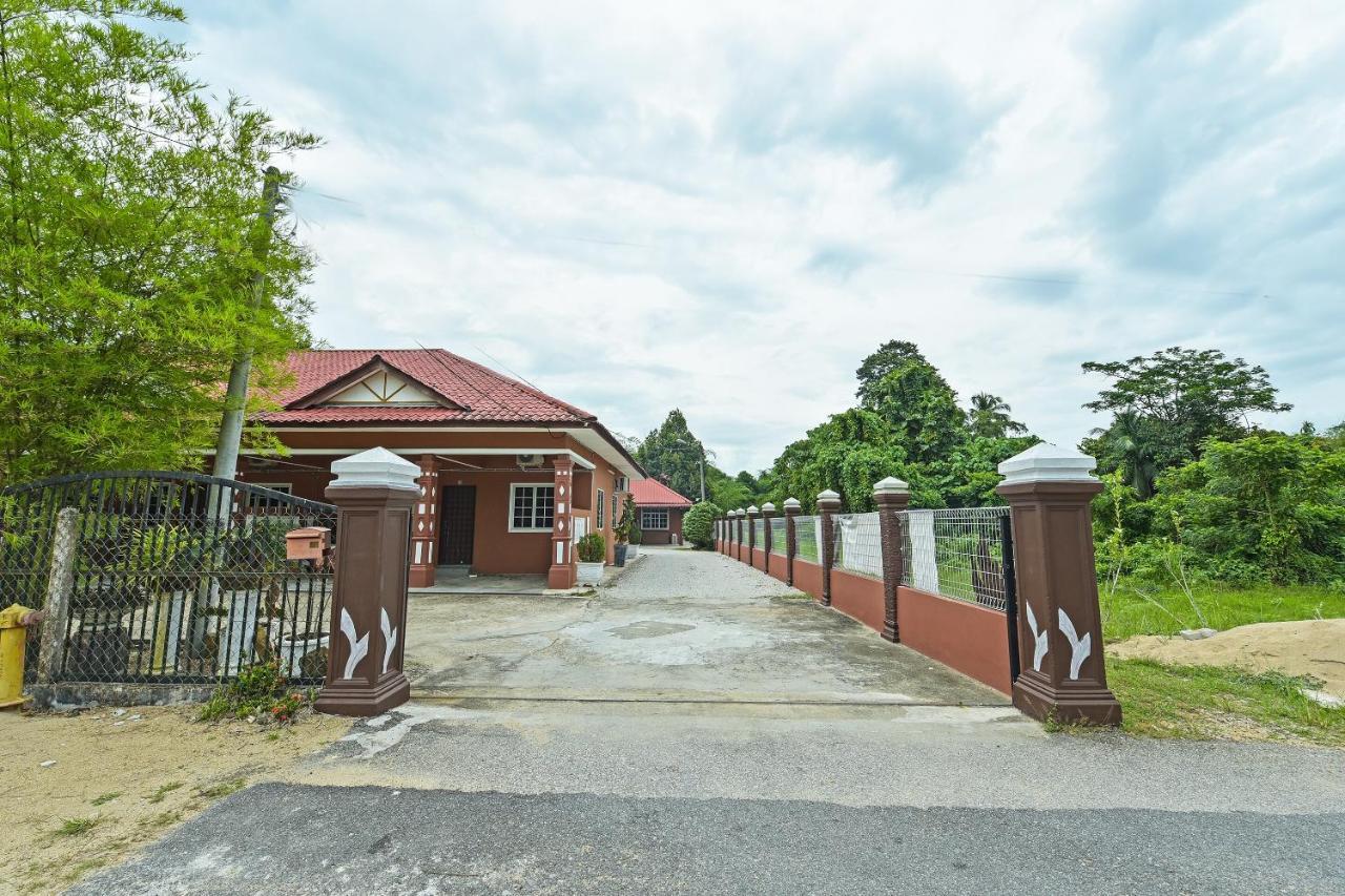 Oyo 90642 Twin Mutiara Chalet & Homestay Jeli Eksteriør billede