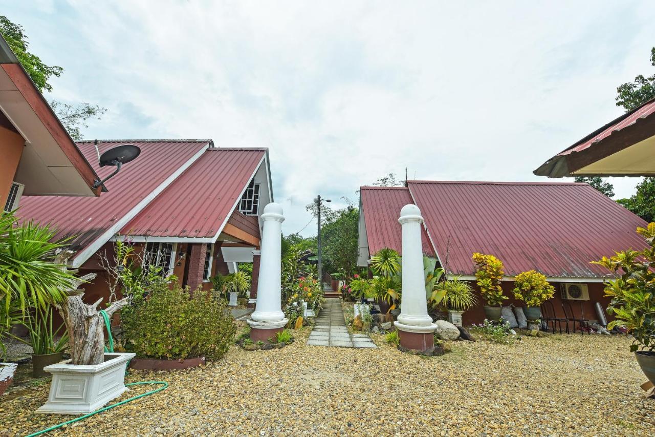 Oyo 90642 Twin Mutiara Chalet & Homestay Jeli Eksteriør billede