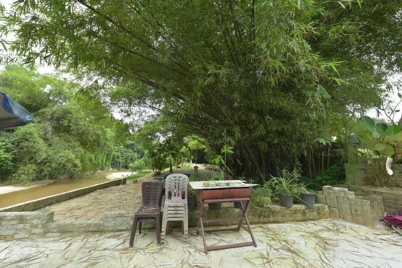 Oyo 90642 Twin Mutiara Chalet & Homestay Jeli Eksteriør billede