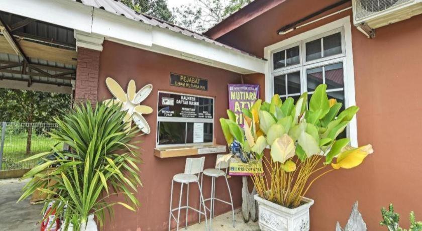 Oyo 90642 Twin Mutiara Chalet & Homestay Jeli Eksteriør billede